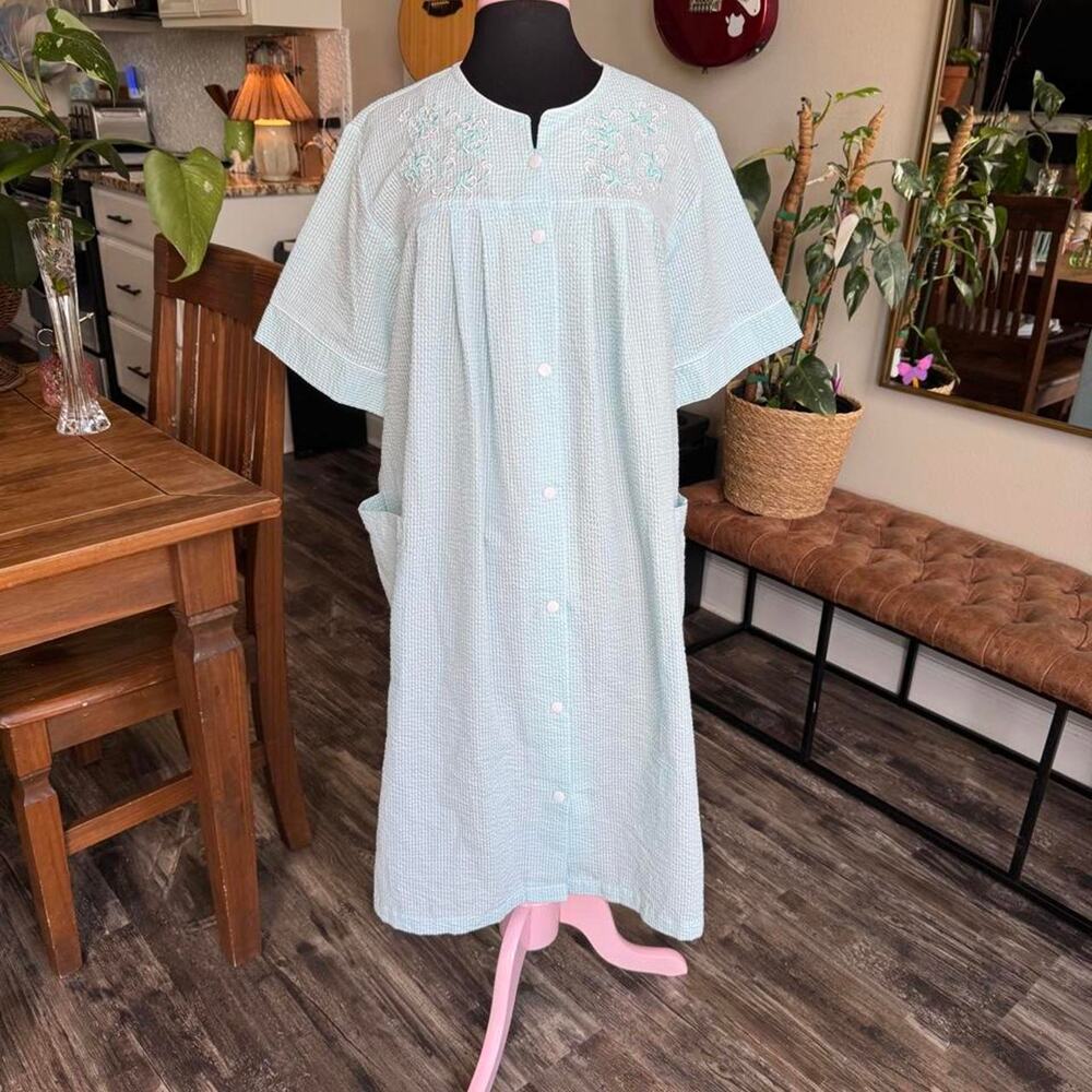 Miss elaine womens 1x blue gingham floral embroidery